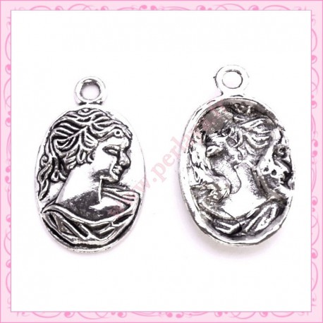 15 breloques camé argentées en métal