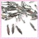 Lot de 50 breloques plumes argentées 29mm