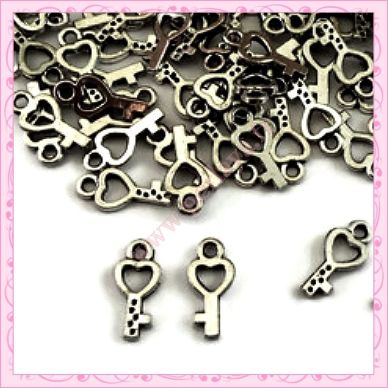 50 Breloques Coeur Argentées Anciennes - Alliage Sans Plomb, à Coller, 16x8x1mm