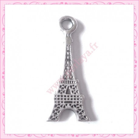  15 breloques tour eiffel en métal argentées 3.2cm
