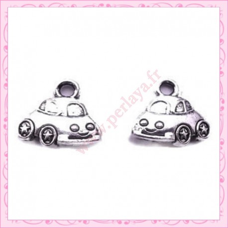  15 breloques voiture en métal argentées 1.3cm