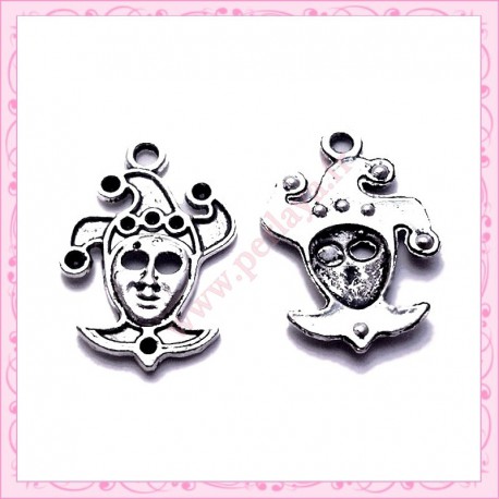  15 breloques baladin en métal argentées 2.8cm