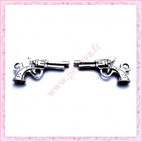  15 breloques pistolet en métal argentées 2.1cm