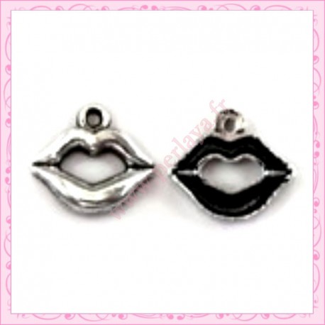 Lot de 20 breloques argentées bouches - bisous 17mm