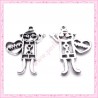  15 breloques bonhomme en métal argentées 2.9cm