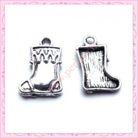  15 breloques botte en métal argentées 1.7cm