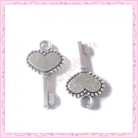  15 breloques clef en métal argentées 1.7cm