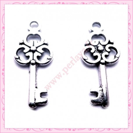  15 breloques clef en métal argentées 2.3cm