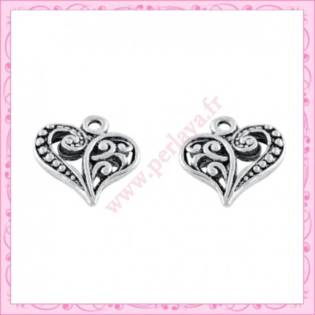  15 breloques coeur en métal argentées 1,4cm