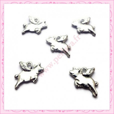  15 breloques cochon ailé en métal argentées 1.5cm