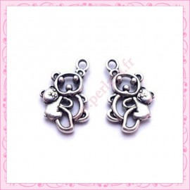  15 breloques ourson nounours en métal argentées 1.9cm
