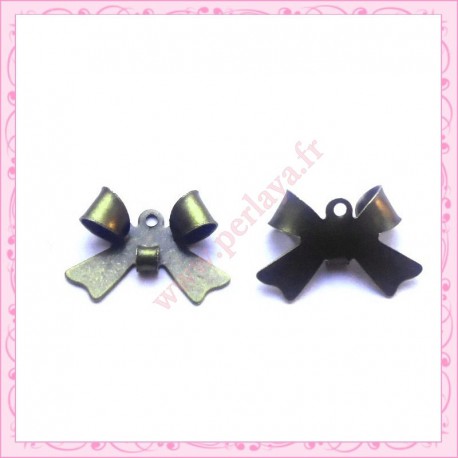 20 breloques noeuds bronze en métal 16mm