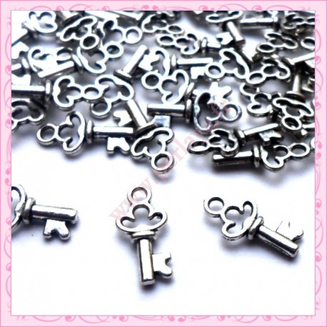 50 breloques clefs argentées 16mm