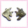  15 breloques poisson en métal bronze 2cm