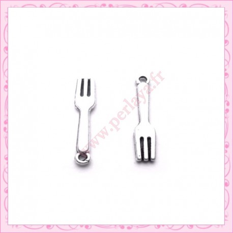  20 breloques fourchette en métal argentées 2,3cm