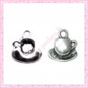  20 breloques tasses argentées en métal