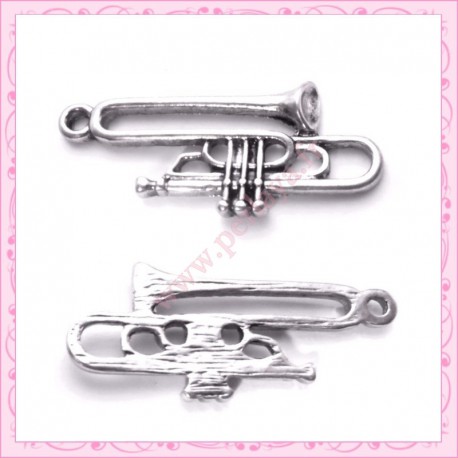  15 breloques trompette en métal argentées 3.5cm