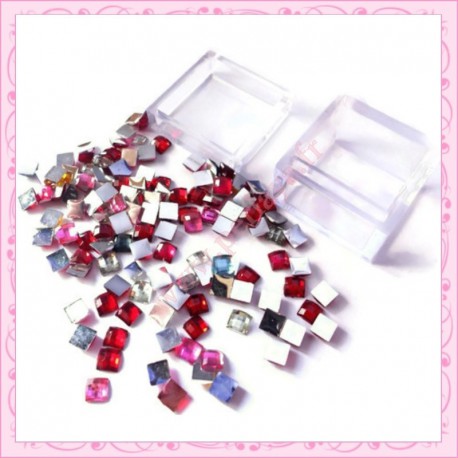 2 boites de mix strass cube 4mm
