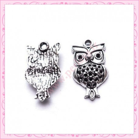  15 breloques hibou en métal argentées 2.6cm