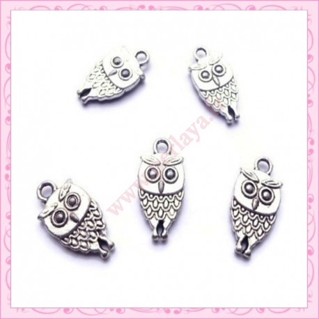  15 breloques hibou en métal argentées 1.8cm