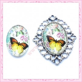 Cabochon en verre oval 18x25mm papillon