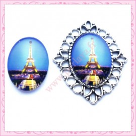 Cabochon en verre oval 18x25mm Tour Eiffel