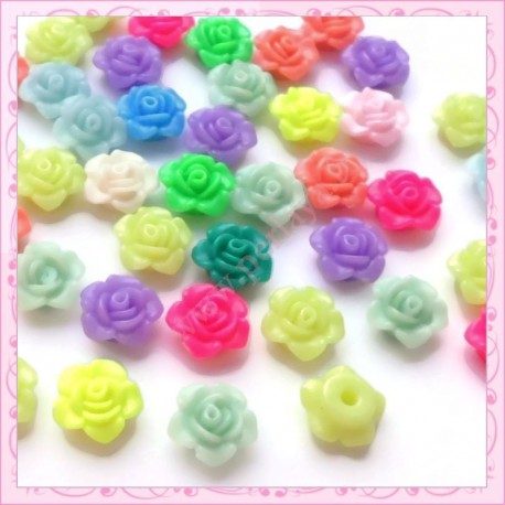 Mix de cabochons 50 fleurs 13mm en acrylique