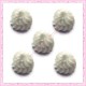  3 cabochons crème en résine 1,5cm