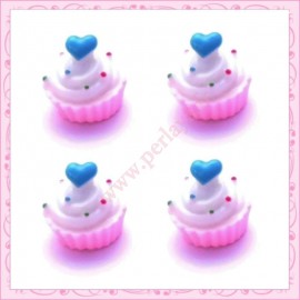  3 cabochons en résine cupcake à&nbsp; la crème 1,6cm
