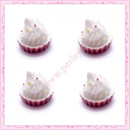  3 cabochons en résine gateau 1,5cm
