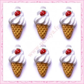  3 cabochons en résine glace à&nbsp;l'italienne 2,4cm