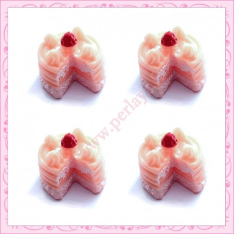  3 cabochons gateau en résine 1,6cm