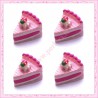  3 cabochons part de gateau à&nbsp;la fraise en résine 1,7cm