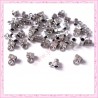 50 petites attaches breloques 7mm en métal argentées