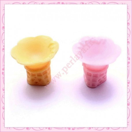 2 cornets de gauffre à glace en resine 