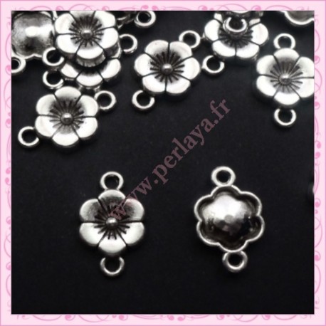 Lot de 50 connecteurs fleurs 17mm argentés en métal