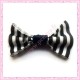 Lot de 20 appliques noeuds noir et blanc à rayures 3.5cm