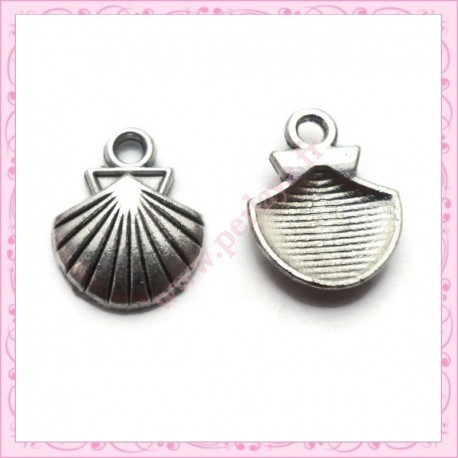 Lot de 15 breloques coquillage en métal argentées 1.5cm