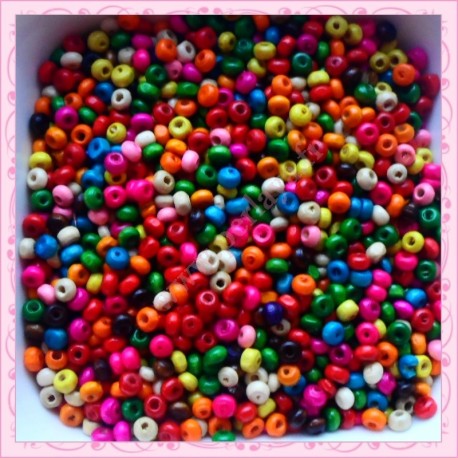 200 perles cubes 10mm en bois