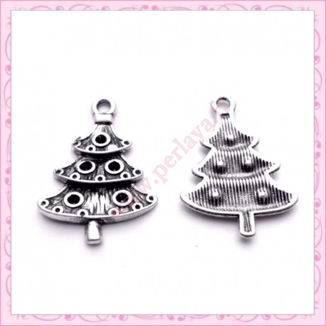 Lot de 15 breloques sapin en métal argentées 2.3cm
