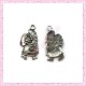 Lot de 15 breloques père Noël en métal argentées 1.9cm