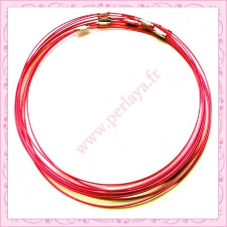 10 tours de cou rose