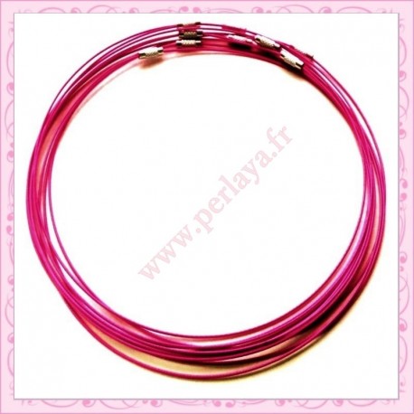 10 tours de cou rose