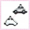15 breloques voiture en métal argentées 2cm